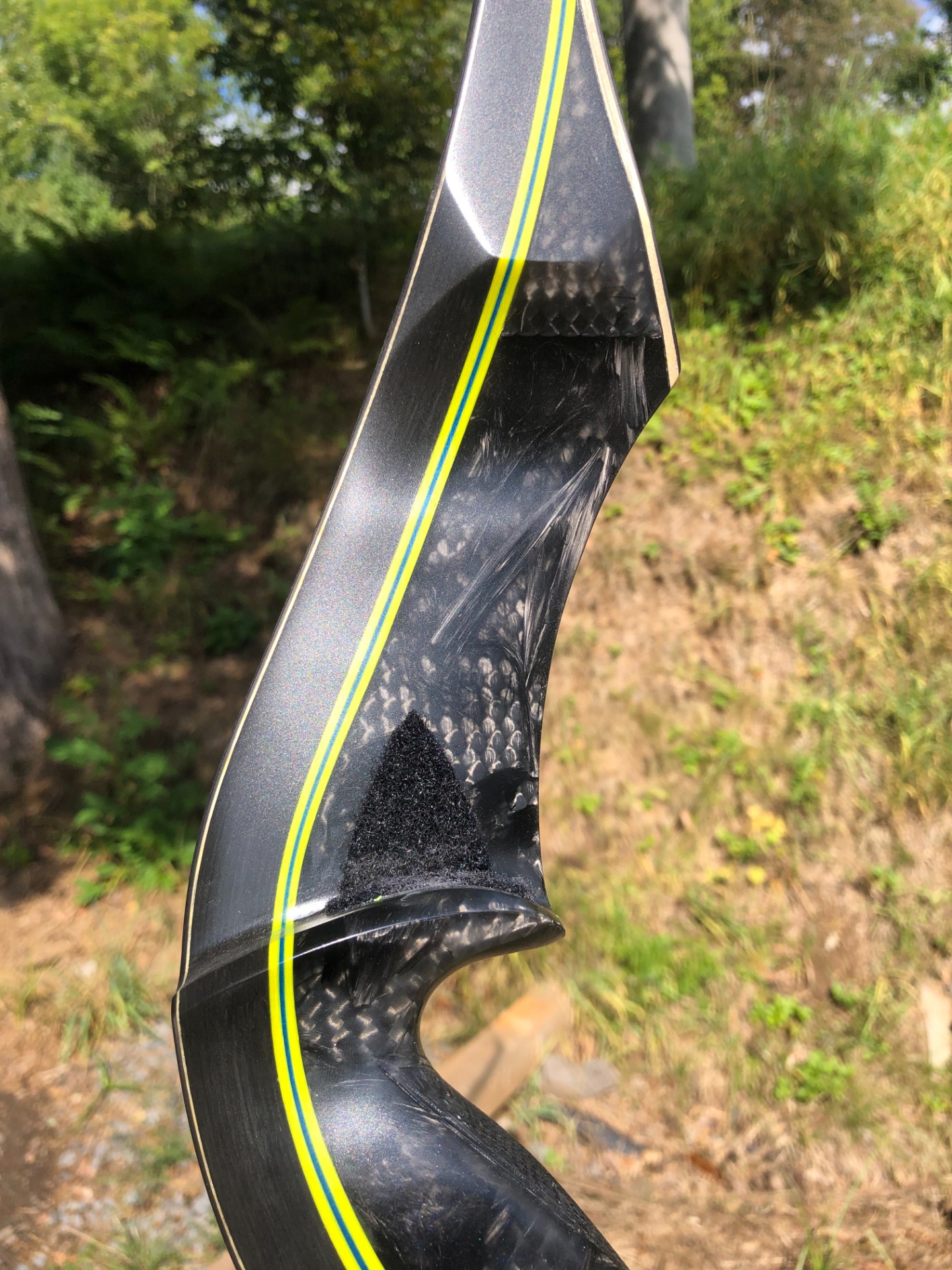 Epoxidový střed s zalitým karbonovým vláknem